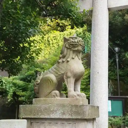 久國神社の狛犬