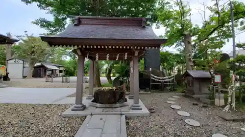 三皇熊野神社本宮の手水舎