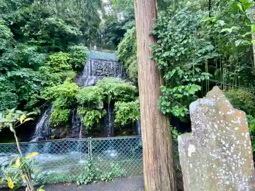 瀧川神社の建物その他