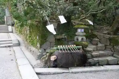 石上神宮の手水舎