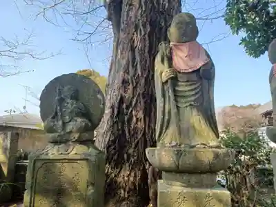 雲性寺の地蔵