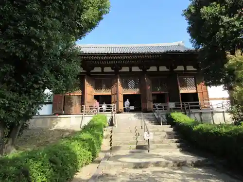 法隆寺の本殿