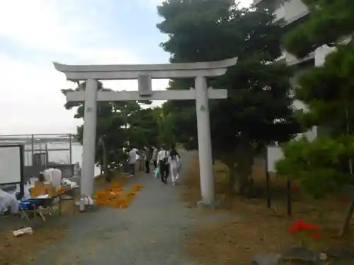 琵琶島神社の鳥居