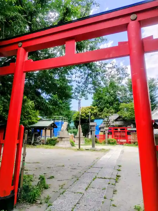 玉姫稲荷神社の{uncategorized: "未分類", other: "その他", undefined: "問題あり", building: "その他建物", grave: "お墓", sacred_gate: "鳥居", guardian: "狛犬", statue: "像", buddha: "仏像", history: "歴史", nature: "自然", garden: "庭園", animal: "動物", pagoda: "塔", temizu: "手水舎", mountain_gate: "山門・神門", sanctuary: "本殿・本堂", subordinate: "末社・摂社", art: "芸術", scenery: "景色", jizo: "地蔵", ema: "絵馬", goshuin: "御朱印", omikuji: "おみくじ", items: "授与品その他", amulet: "お守り", goshuincho: "御朱印帳", eats: "食事", festival: "お祭り", votive_dance: "神楽", shichigosan: "七五三参", wedding: "結婚式", experience: "体験その他", initially: "初詣", around: "周辺", anti_infection: "感染症対策"}