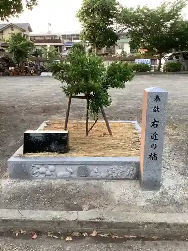 味美白山神社の庭園