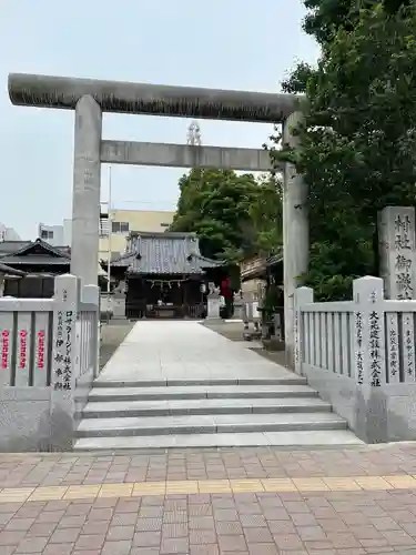 池袋御嶽神社の鳥居