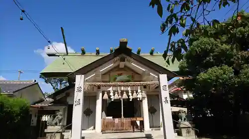 神明神社の本殿