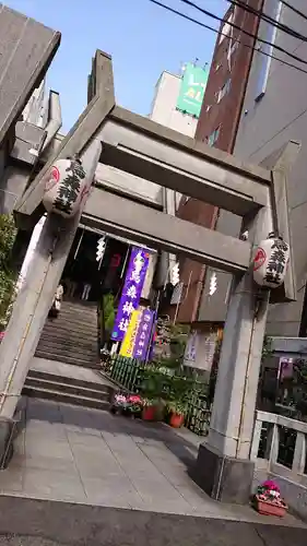 烏森神社の本殿・本堂