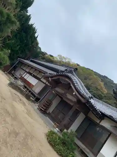 普賢寺の本殿