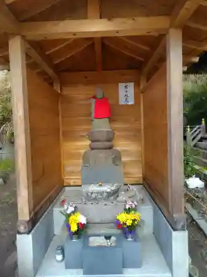 那古寺の{uncategorized: "未分類", other: "その他", undefined: "問題あり", building: "その他建物", grave: "お墓", sacred_gate: "鳥居", guardian: "狛犬", statue: "像", buddha: "仏像", history: "歴史", nature: "自然", garden: "庭園", animal: "動物", pagoda: "塔", temizu: "手水舎", mountain_gate: "山門・神門", sanctuary: "本殿・本堂", subordinate: "末社・摂社", art: "芸術", scenery: "景色", jizo: "地蔵", ema: "絵馬", goshuin: "御朱印", omikuji: "おみくじ", items: "授与品その他", amulet: "お守り", goshuincho: "御朱印帳", eats: "食事", festival: "お祭り", votive_dance: "神楽", shichigosan: "七五三参", wedding: "結婚式", experience: "体験その他", initially: "初詣", around: "周辺", anti_infection: "感染症対策"}
