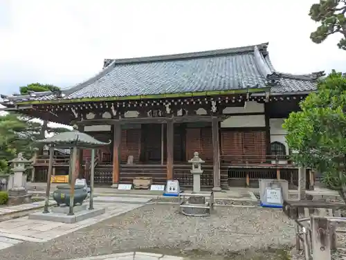 西園寺の本殿・本堂