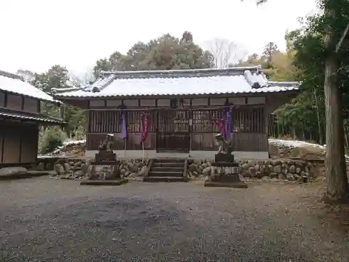 子良新田神明社の本殿・本堂