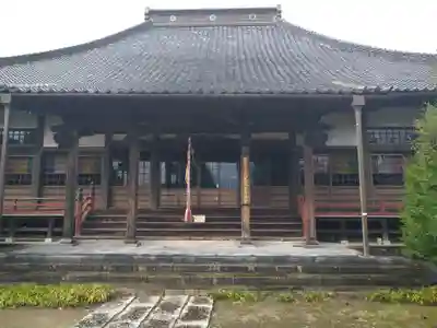 遍照寺の本殿・本堂