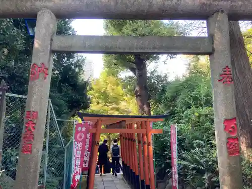 花園稲荷神社の鳥居