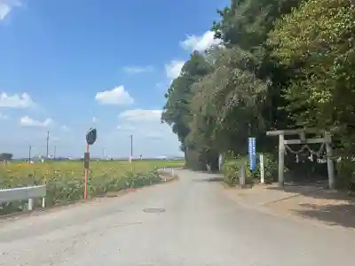 下野 星宮神社の{uncategorized: "未分類", other: "その他", undefined: "問題あり", building: "その他建物", grave: "お墓", sacred_gate: "鳥居", guardian: "狛犬", statue: "像", buddha: "仏像", history: "歴史", nature: "自然", garden: "庭園", animal: "動物", pagoda: "塔", temizu: "手水舎", mountain_gate: "山門・神門", sanctuary: "本殿・本堂", subordinate: "末社・摂社", art: "芸術", scenery: "景色", jizo: "地蔵", ema: "絵馬", goshuin: "御朱印", omikuji: "おみくじ", items: "授与品その他", amulet: "お守り", goshuincho: "御朱印帳", eats: "食事", festival: "お祭り", votive_dance: "神楽", shichigosan: "七五三参", wedding: "結婚式", experience: "体験その他", initially: "初詣", around: "周辺", anti_infection: "感染症対策"}