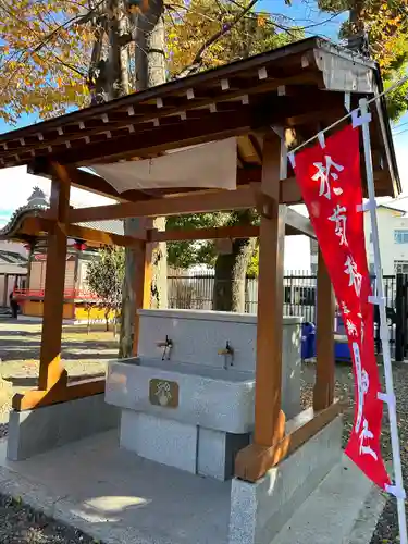於菊稲荷神社の手水舎