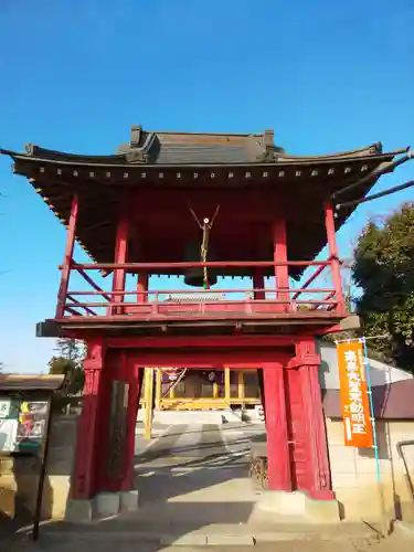 西慶寺(新田触不動尊)の山門・神門
