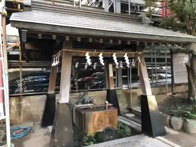 千住本氷川神社の手水舎