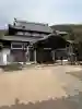 海徳寺の{uncategorized: "未分類", other: "その他", undefined: "問題あり", building: "その他建物", grave: "お墓", sacred_gate: "鳥居", guardian: "狛犬", statue: "像", buddha: "仏像", history: "歴史", nature: "自然", garden: "庭園", animal: "動物", pagoda: "塔", temizu: "手水舎", mountain_gate: "山門・神門", sanctuary: "本殿・本堂", subordinate: "末社・摂社", art: "芸術", scenery: "景色", jizo: "地蔵", ema: "絵馬", goshuin: "御朱印", omikuji: "おみくじ", items: "授与品その他", amulet: "お守り", goshuincho: "御朱印帳", eats: "食事", festival: "お祭り", votive_dance: "神楽", shichigosan: "七五三参", wedding: "結婚式", experience: "体験その他", initially: "初詣", around: "周辺", anti_infection: "感染症対策"}