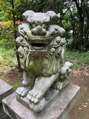 平山季重神社の狛犬