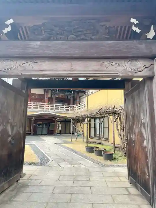 圓珠寺の{uncategorized: "未分類", other: "その他", undefined: "問題あり", building: "その他建物", grave: "お墓", sacred_gate: "鳥居", guardian: "狛犬", statue: "像", buddha: "仏像", history: "歴史", nature: "自然", garden: "庭園", animal: "動物", pagoda: "塔", temizu: "手水舎", mountain_gate: "山門・神門", sanctuary: "本殿・本堂", subordinate: "末社・摂社", art: "芸術", scenery: "景色", jizo: "地蔵", ema: "絵馬", goshuin: "御朱印", omikuji: "おみくじ", items: "授与品その他", amulet: "お守り", goshuincho: "御朱印帳", eats: "食事", festival: "お祭り", votive_dance: "神楽", shichigosan: "七五三参", wedding: "結婚式", experience: "体験その他", initially: "初詣", around: "周辺", anti_infection: "感染症対策"}