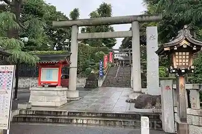 中野沼袋氷川神社の鳥居