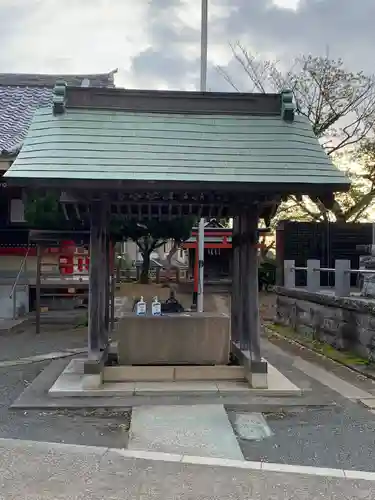 若雷神社の手水舎