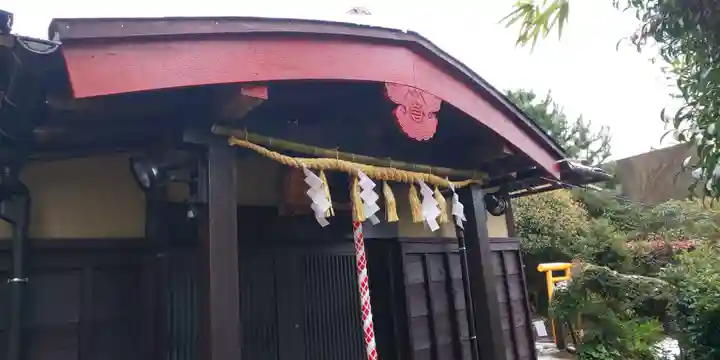 横浜御嶽神社の本殿・本堂