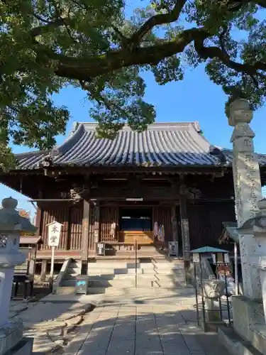 一宮寺の本殿・本堂