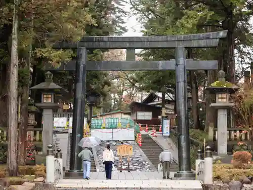 諏訪大社下社秋宮(長野県)