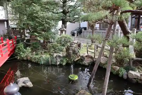 今泉八坂神社の庭園