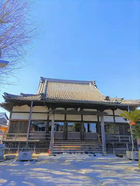 西光寺の本殿・本堂