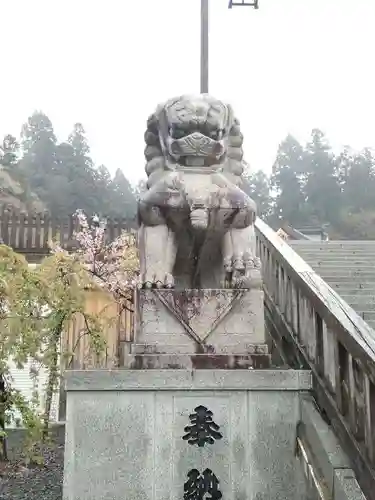 盛岡八幡宮の狛犬