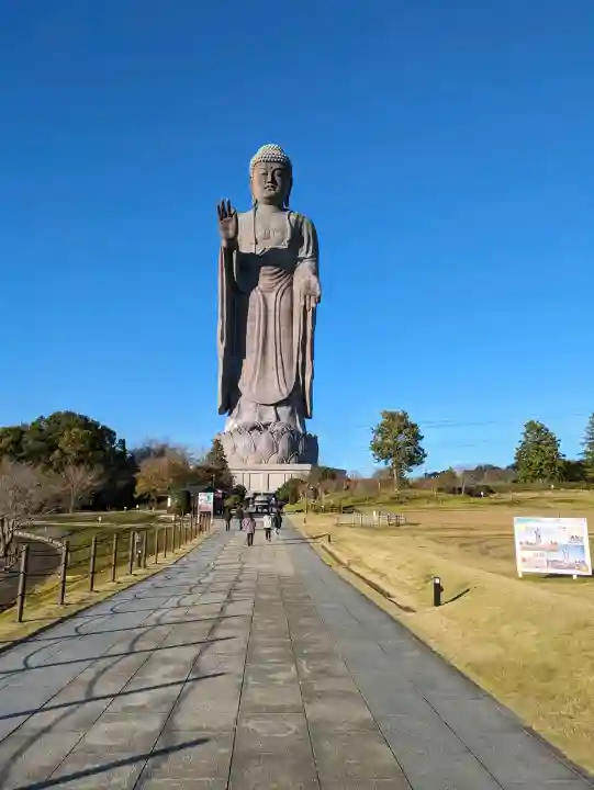 東本願寺本廟 牛久浄苑(牛久大仏)(茨城県)
