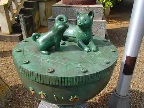 元郷氷川神社の狛犬