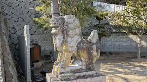 湊三嶋大明神社の狛犬