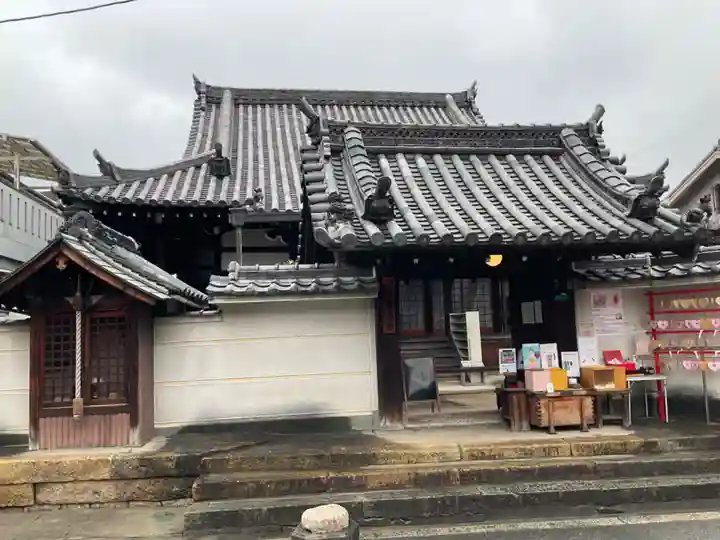 専念寺の山門・神門