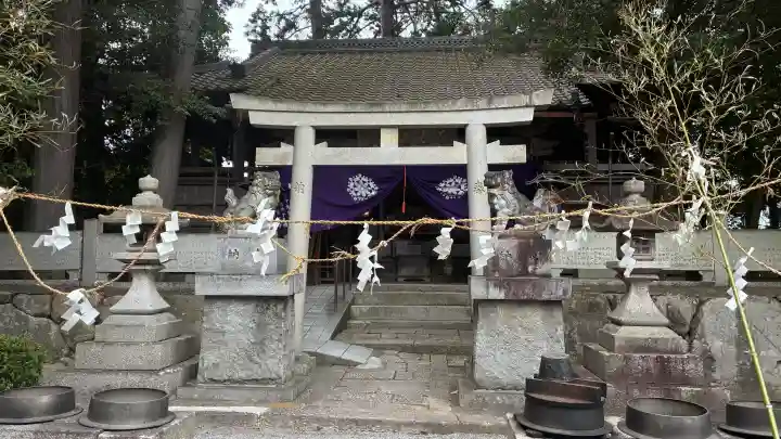 立志神社の{uncategorized: "未分類", other: "その他", undefined: "問題あり", building: "その他建物", grave: "お墓", sacred_gate: "鳥居", guardian: "狛犬", statue: "像", buddha: "仏像", history: "歴史", nature: "自然", garden: "庭園", animal: "動物", pagoda: "塔", temizu: "手水舎", mountain_gate: "山門・神門", sanctuary: "本殿・本堂", subordinate: "末社・摂社", art: "芸術", scenery: "景色", jizo: "地蔵", ema: "絵馬", goshuin: "御朱印", omikuji: "おみくじ", items: "授与品その他", amulet: "お守り", goshuincho: "御朱印帳", eats: "食事", festival: "お祭り", votive_dance: "神楽", shichigosan: "七五三参", wedding: "結婚式", experience: "体験その他", initially: "初詣", around: "周辺", anti_infection: "感染症対策"}