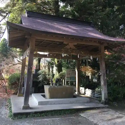 市房山神宮里宮神社の手水舎