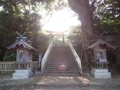 國坂神社の建物その他