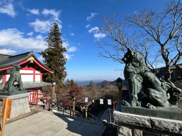 武蔵御嶽神社の{uncategorized: "未分類", other: "その他", undefined: "問題あり", building: "その他建物", grave: "お墓", sacred_gate: "鳥居", guardian: "狛犬", statue: "像", buddha: "仏像", history: "歴史", nature: "自然", garden: "庭園", animal: "動物", pagoda: "塔", temizu: "手水舎", mountain_gate: "山門・神門", sanctuary: "本殿・本堂", subordinate: "末社・摂社", art: "芸術", scenery: "景色", jizo: "地蔵", ema: "絵馬", goshuin: "御朱印", omikuji: "おみくじ", items: "授与品その他", amulet: "お守り", goshuincho: "御朱印帳", eats: "食事", festival: "お祭り", votive_dance: "神楽", shichigosan: "七五三参", wedding: "結婚式", experience: "体験その他", initially: "初詣", around: "周辺", anti_infection: "感染症対策"}
