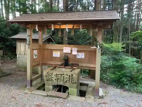 川添神社の手水舎