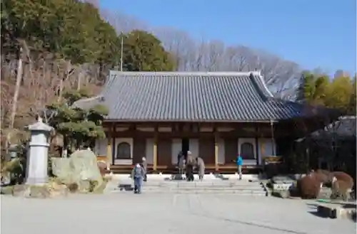 崇禅寺の本殿