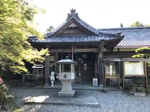 神野寺の本殿