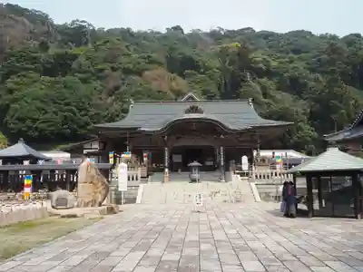 一畑薬師の本殿・本堂