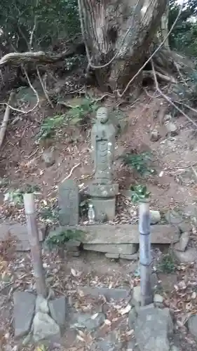 応利山報恩寺の地蔵