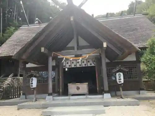 高家神社の本殿