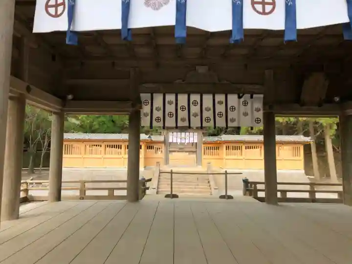 鶴嶺神社の本殿・本堂