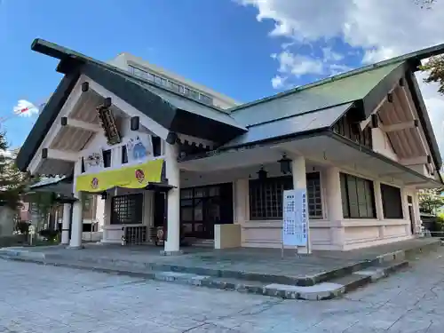 善知鳥神社の本殿