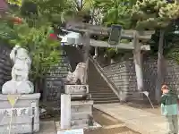 品川神社の{uncategorized: "未分類", other: "その他", undefined: "問題あり", building: "その他建物", grave: "お墓", sacred_gate: "鳥居", guardian: "狛犬", statue: "像", buddha: "仏像", history: "歴史", nature: "自然", garden: "庭園", animal: "動物", pagoda: "塔", temizu: "手水舎", mountain_gate: "山門・神門", sanctuary: "本殿・本堂", subordinate: "末社・摂社", art: "芸術", scenery: "景色", jizo: "地蔵", ema: "絵馬", goshuin: "御朱印", omikuji: "おみくじ", items: "授与品その他", amulet: "お守り", goshuincho: "御朱印帳", eats: "食事", festival: "お祭り", votive_dance: "神楽", shichigosan: "七五三参", wedding: "結婚式", experience: "体験その他", initially: "初詣", around: "周辺", anti_infection: "感染症対策"}
